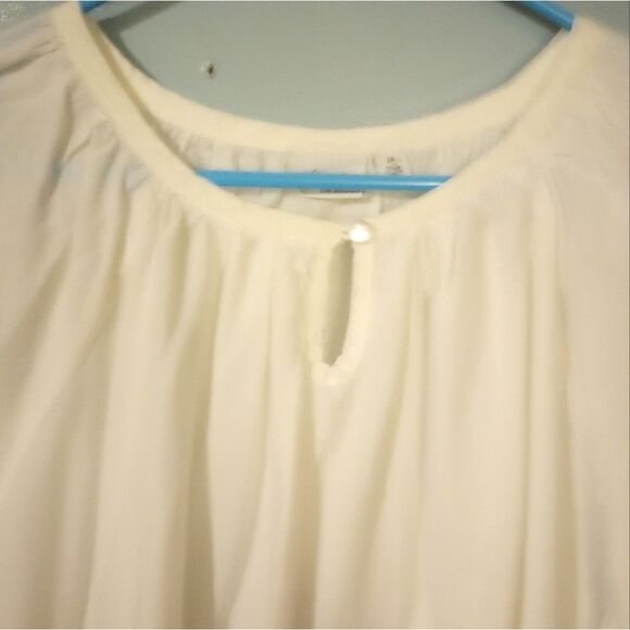 Kim Rodgers short sleeve top with eyelet lace scalloped hem - Picture 4 of 13